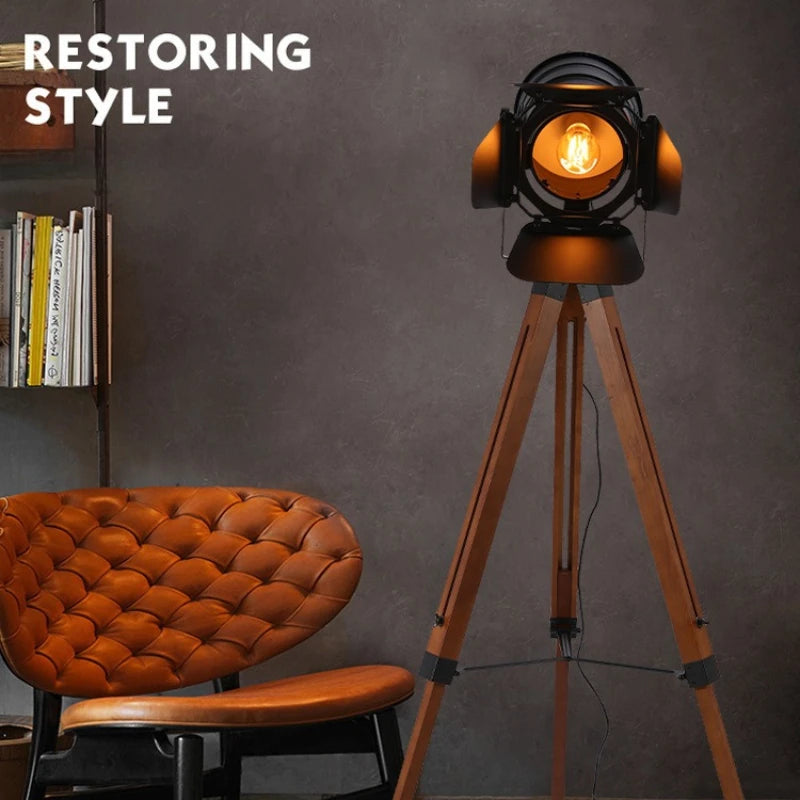 American Floor Lamp Retro Industrial Style Solid Wood LED Creative Simplicity Parlor Bedroom Bedside Decoration Standard Light